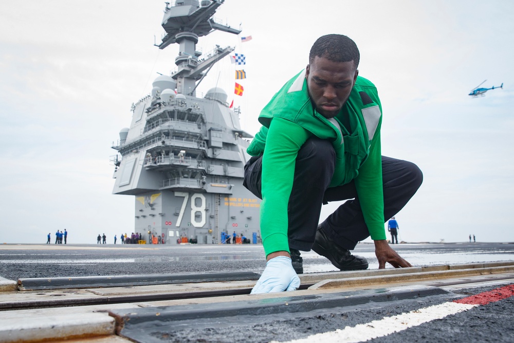 USS Gerald R. Ford Flight Ops Preparation