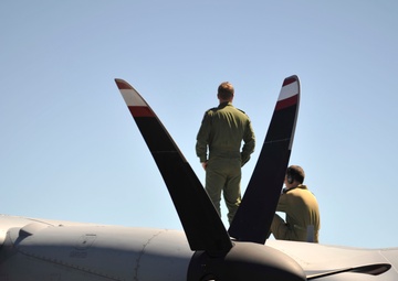 Canadian Forces airmen arrive in support of Mobility Guardian