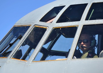 Canadian Forces airmen arrive in support of Mobility Guardian