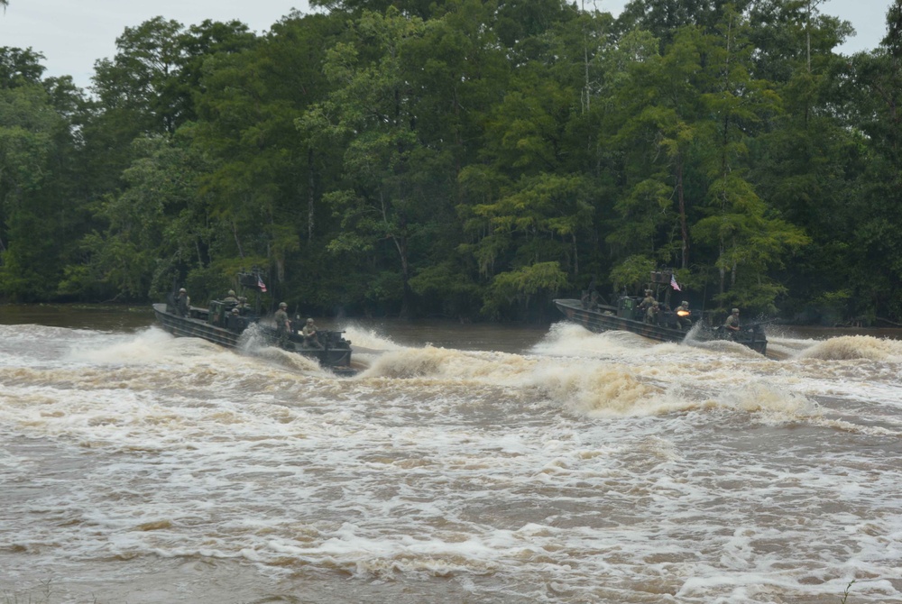 USASOC Commander Visits Stennis NSW Commands