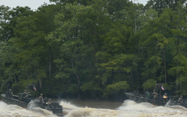 USASOC Commander Visits Stennis NSW Commands