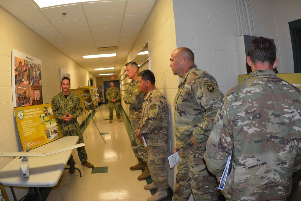 USASOC Commander Tours NAVSCIATTS