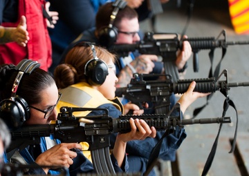 Sailors conduct gun shoot