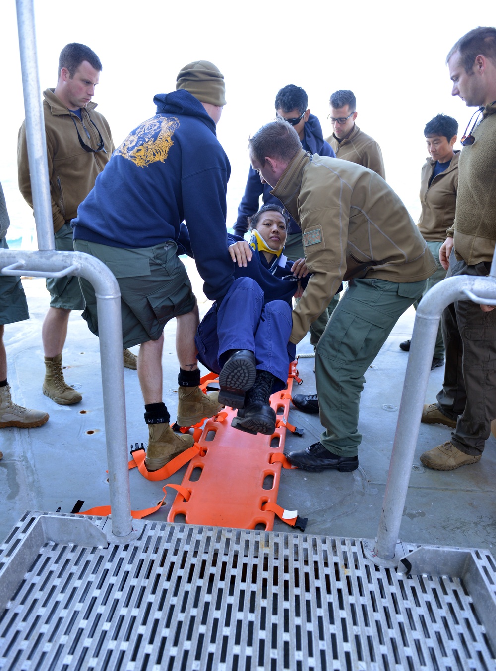 U.S. Navy, Coast Guard dive drill