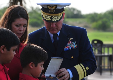 Coast Guard presents Gold Lifesaving Medal to family of Bandera, Texas, hero