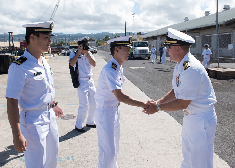 JMSDF Submarine Arrives in Pearl Harbor