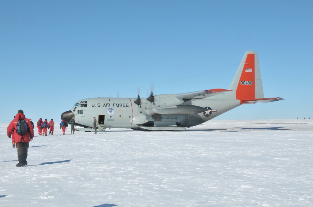 109th AW supports Greenland operations