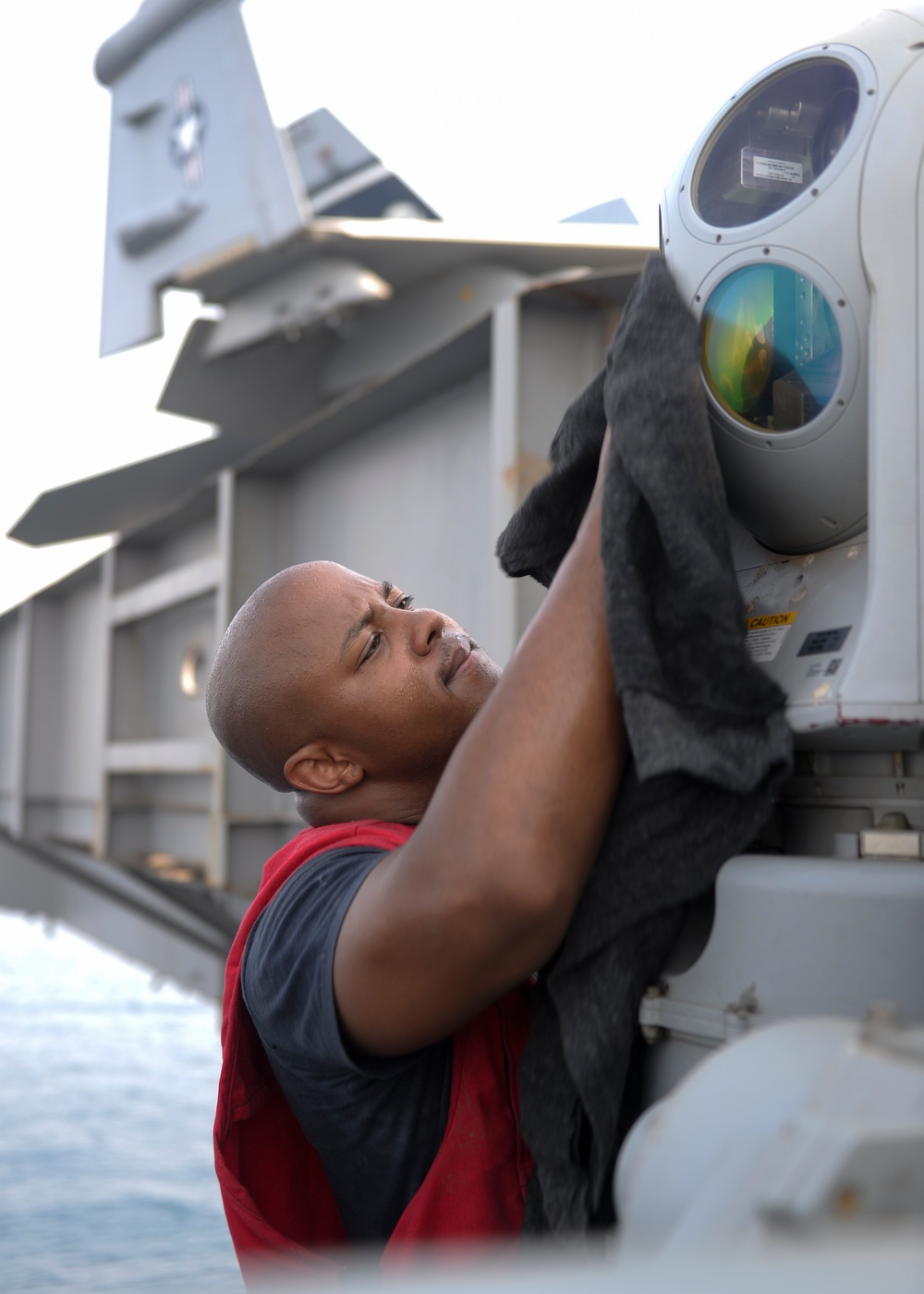 Sailor Cleans MK-38