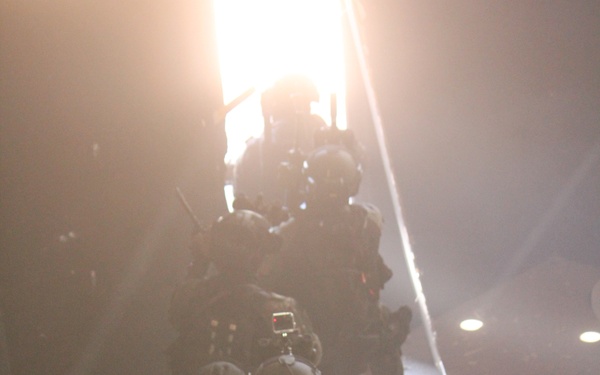 Brazilian Special Operators demonstrate capabilities to U.S Soldiers