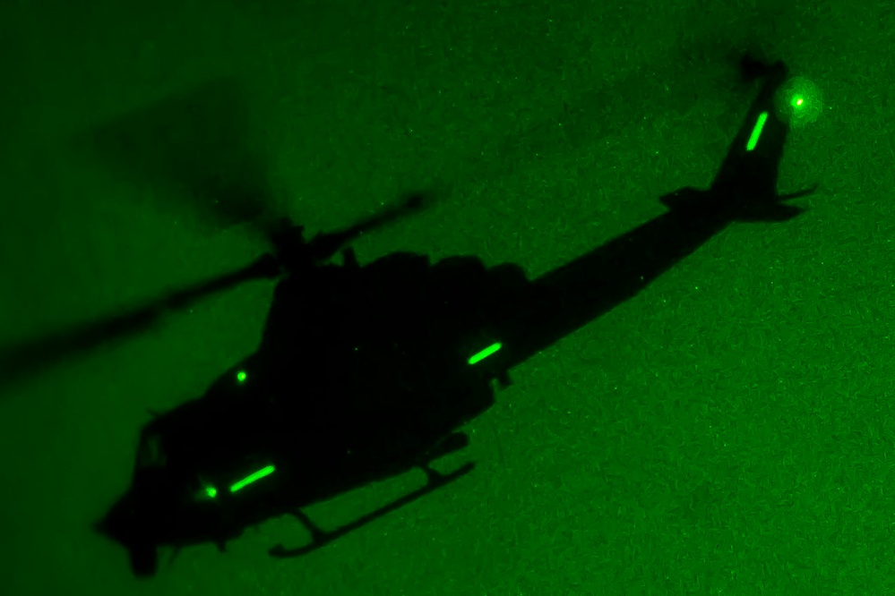 26th MEU Conducts Night Flight Training