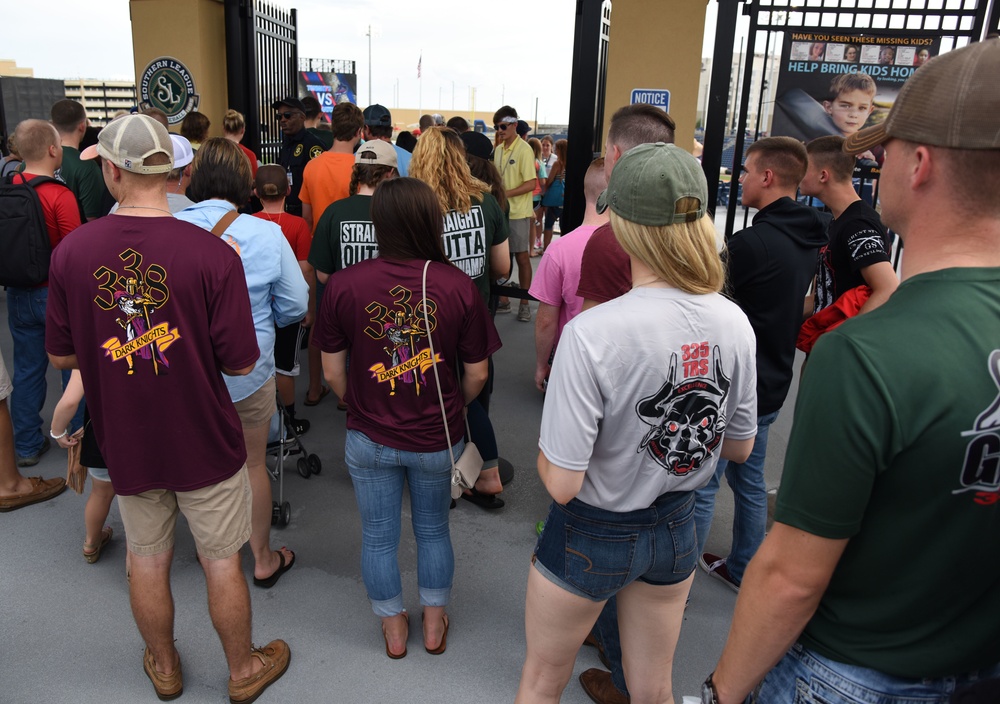 Shuckers host military appreciation night