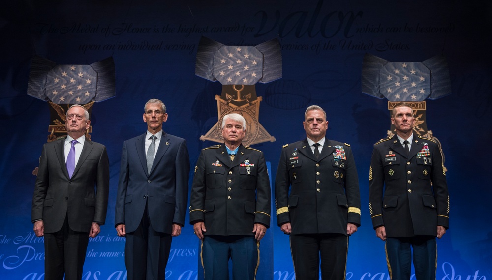 McCloughan inducted into Medal of Honor Hall of Heroes