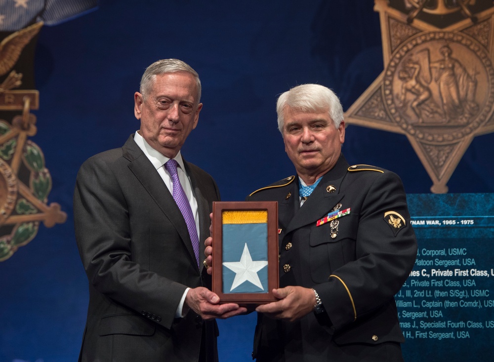 McCloughan inducted into Medal of Honor Hall of Heroes