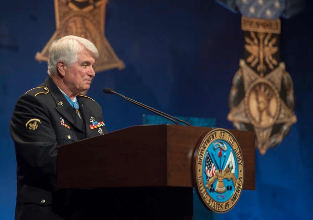 McCloughan inducted into Medal of Honor Hall of Heroes