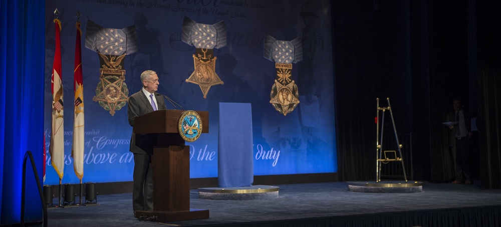 McCloughan inducted into Medal of Honor Hall of Heroes