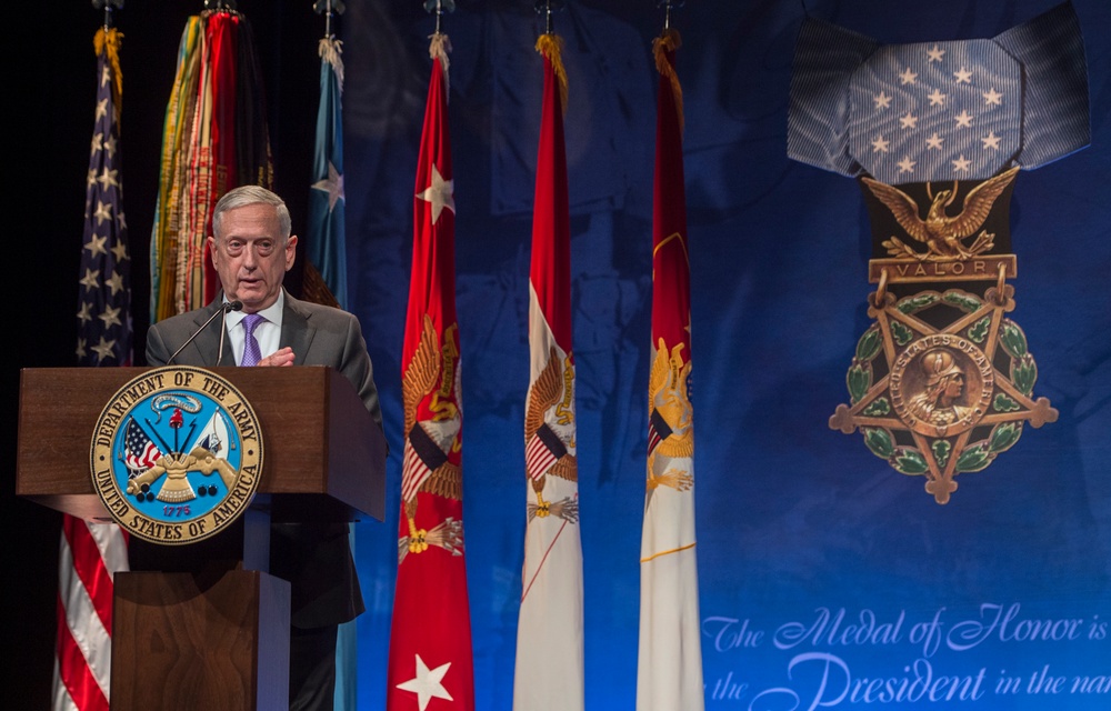 McCloughan inducted into Medal of Honor Hall of Heroes
