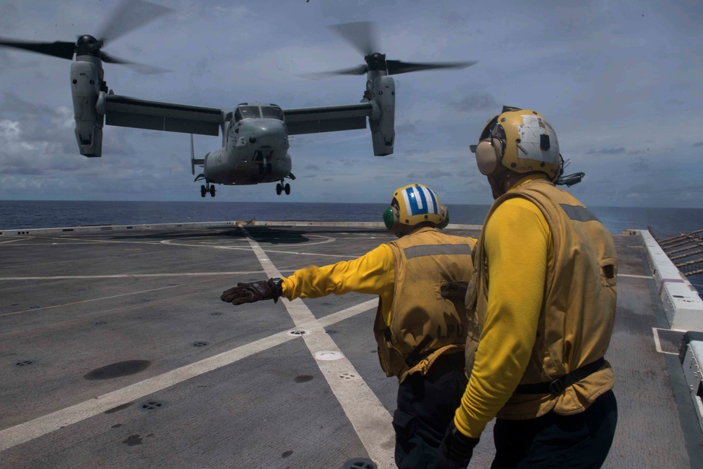 USS San Diego (LPD 22) Flight Operations