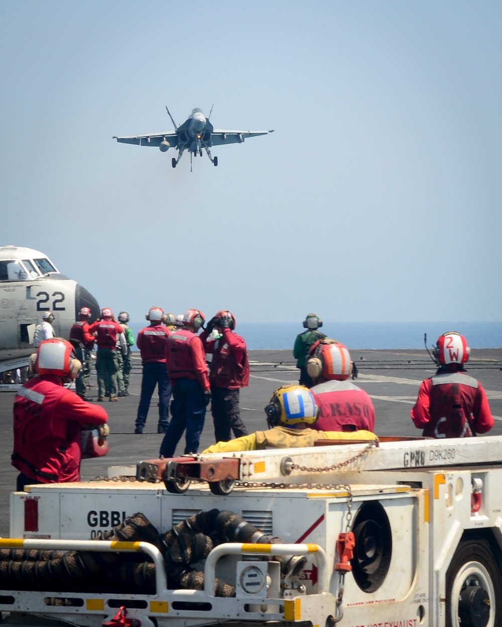 Nimitz Supports Operation Inherent Resolve