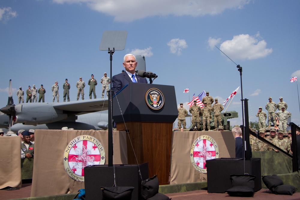US vice president visits soldiers during Noble Partner 17