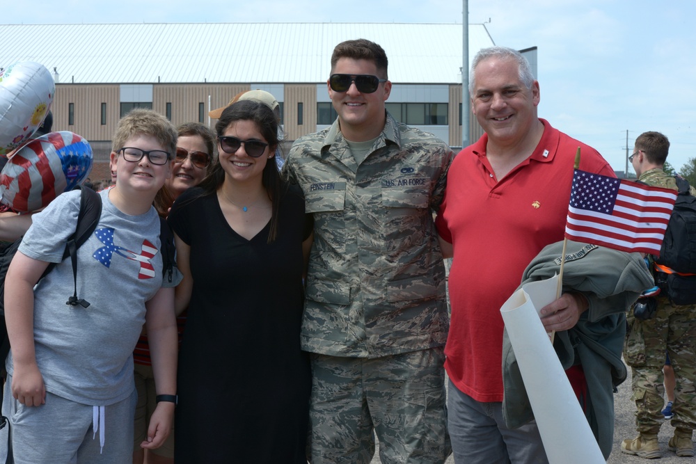 Connecticut Air National Guardsmen Return Home