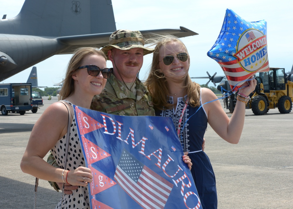 Connecticut Air National Guardsmen Return Home