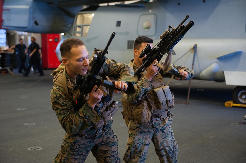 Marines conduct weapons training