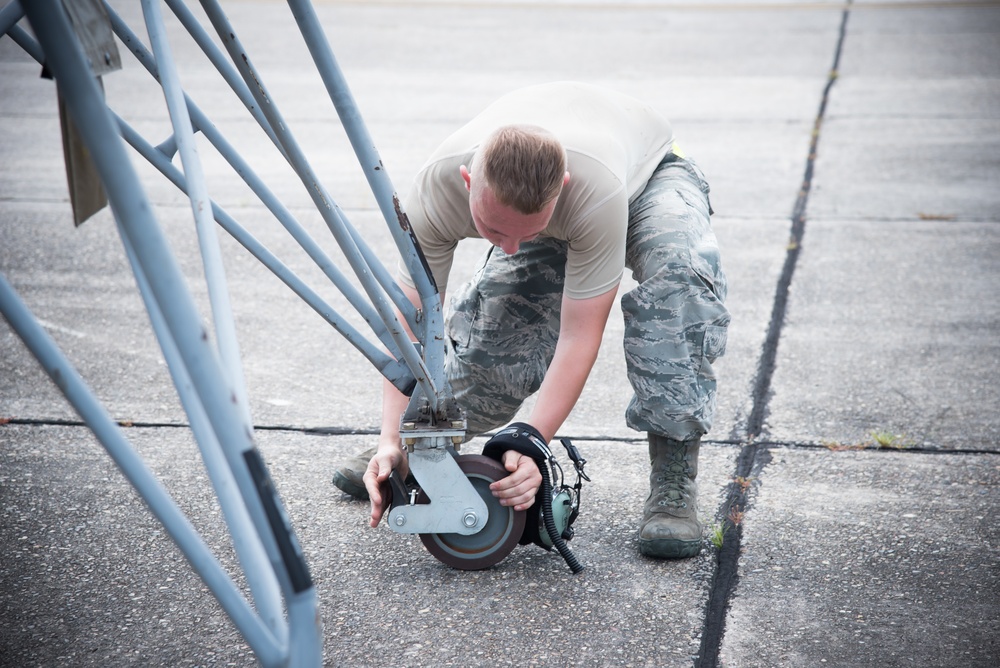 913th MXS training helps keep 403rd fleet mission-ready