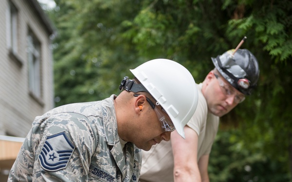 Alaska Air Guardsmen upgrade Latvian children’s center, change lives