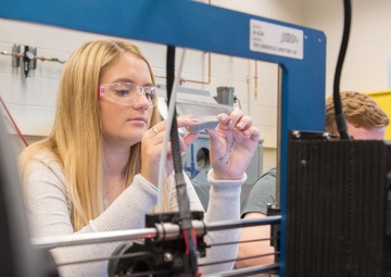 Army mentors students, educators in 3-D design and printing