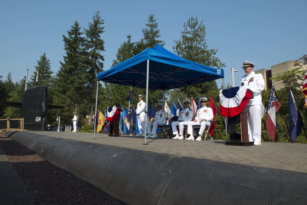Submarine Squadron 17 Holds Change of Command Ceremony