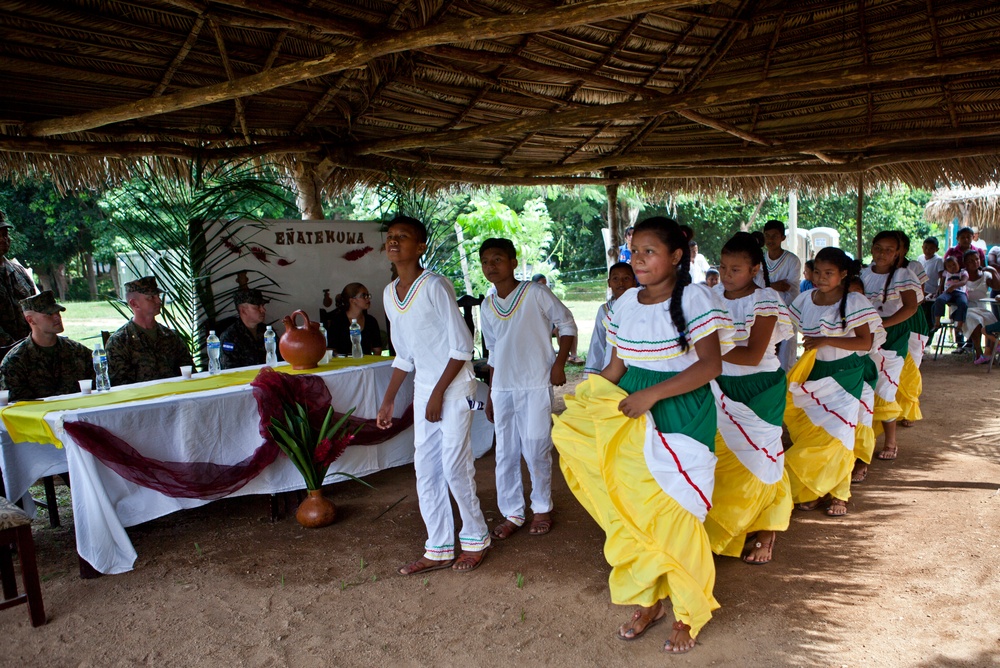 Marines with the SPMAGTF-SC conduct commencement ceremony for Trujillo school projects