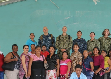 SPS 17 Medical Professionals Exchange Knowledge with Honduran Counterparts