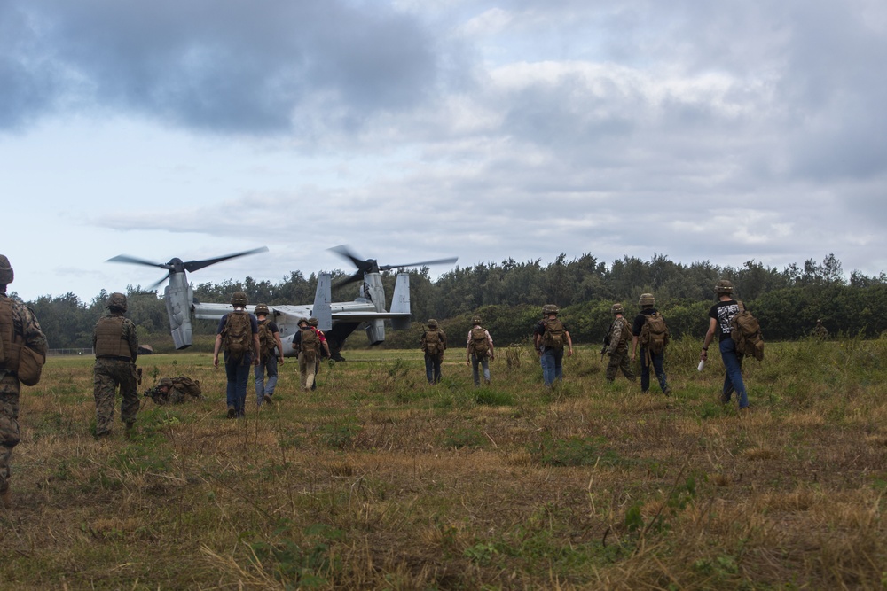 Mission readiness: Hawaii Marines simulate NEO over Oahu