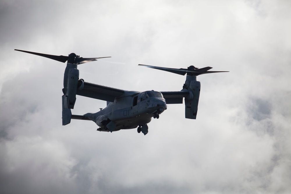 Mission readiness: Hawaii Marines simulate NEO over Oahu