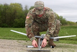 Ohio National Guard Soldiers operateRQ-11B Raven [Image 2 of 6]