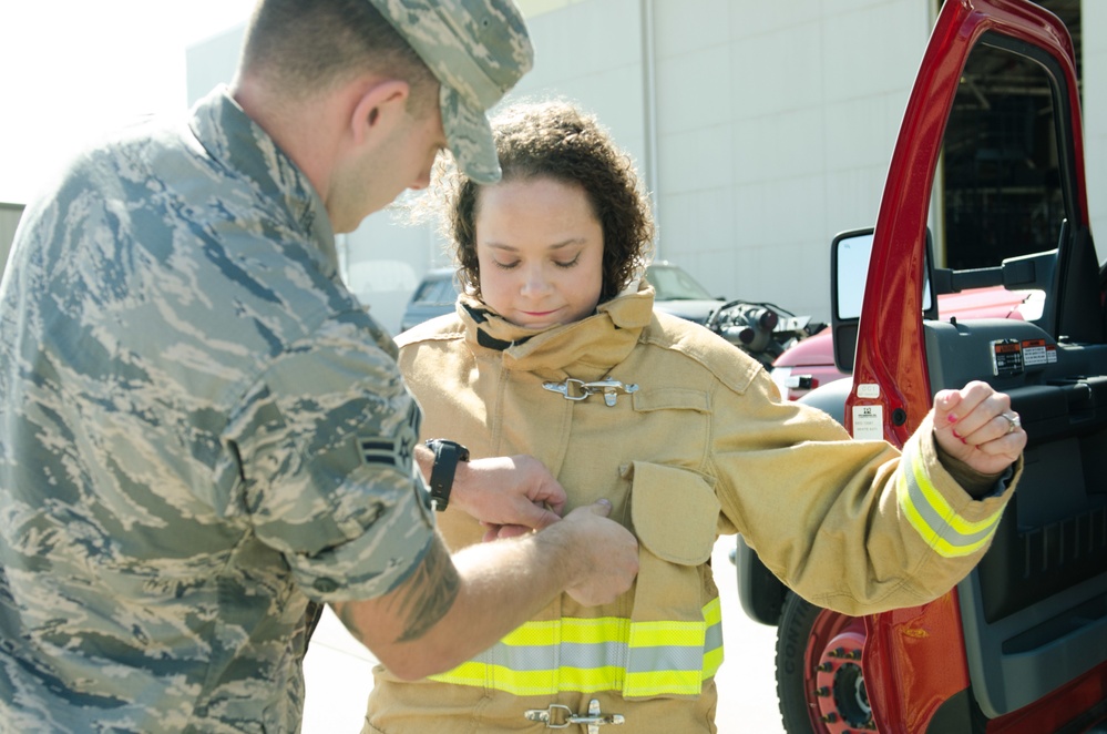 Educators Tour the 139th Airlift Wing