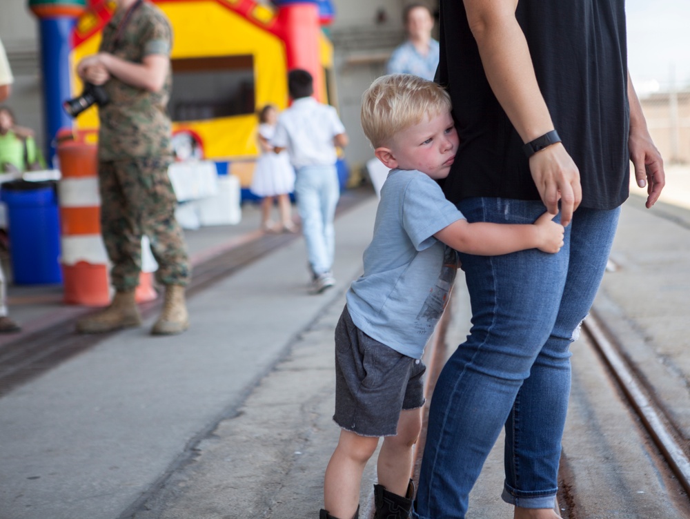 VMGR-252 Returns Home