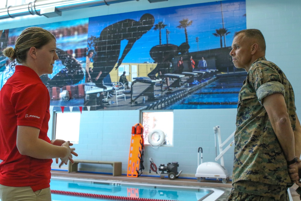 2nd MAW CG visits Wounded Warrior Battalion-East Marines