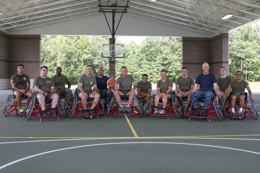2nd MAW CG visits Wounded Warrior Battalion-East Marines