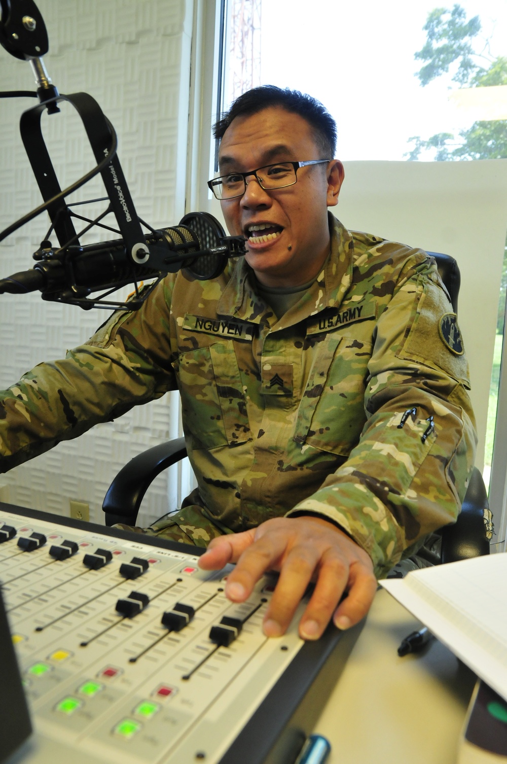 Army Reserve radio broadcast from Muscatatuck