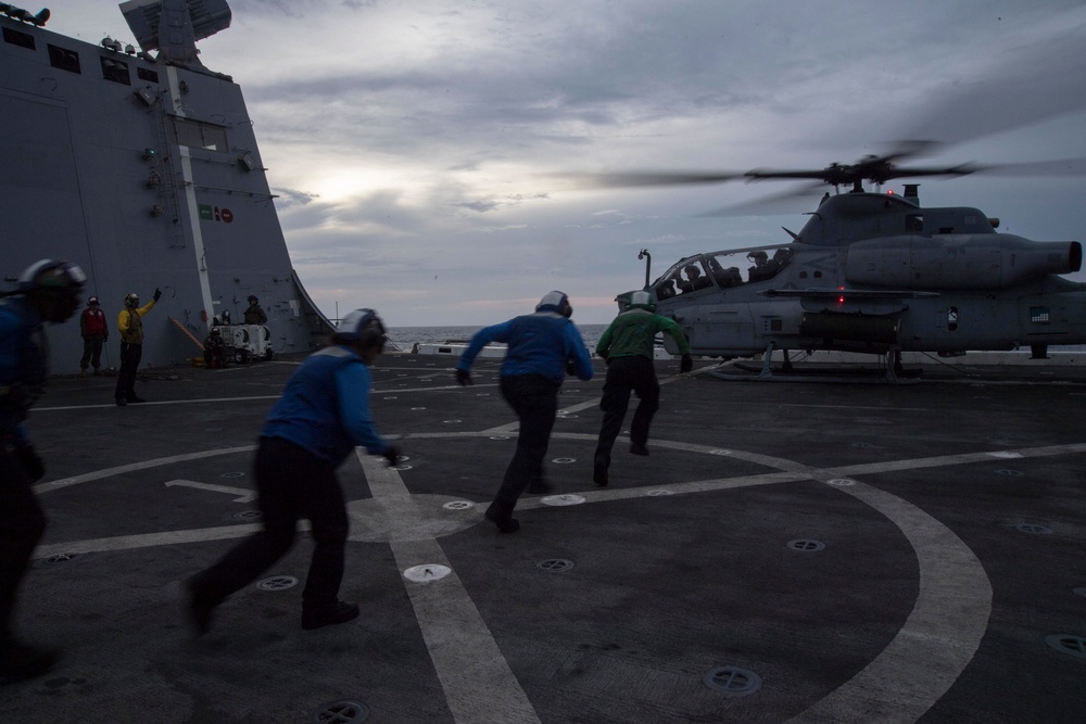 USS San Diego (LPD 22) Flight Deck Operations