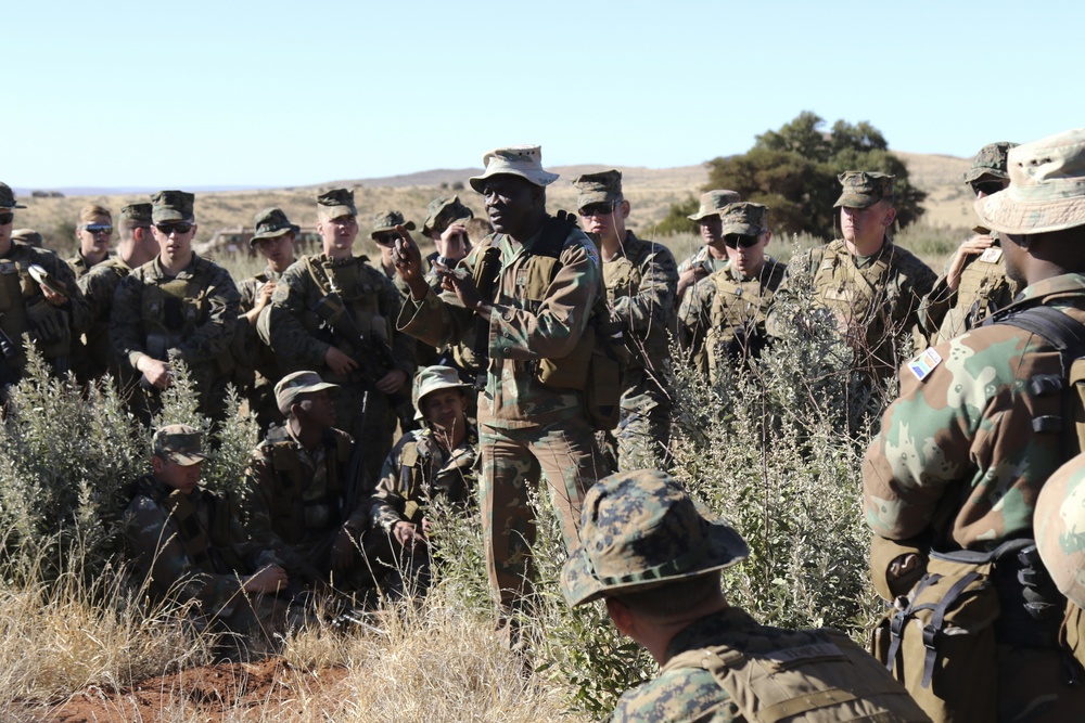 South African troops instruct U.S. Army, Marines in bush craft during Shared Accord ‘17