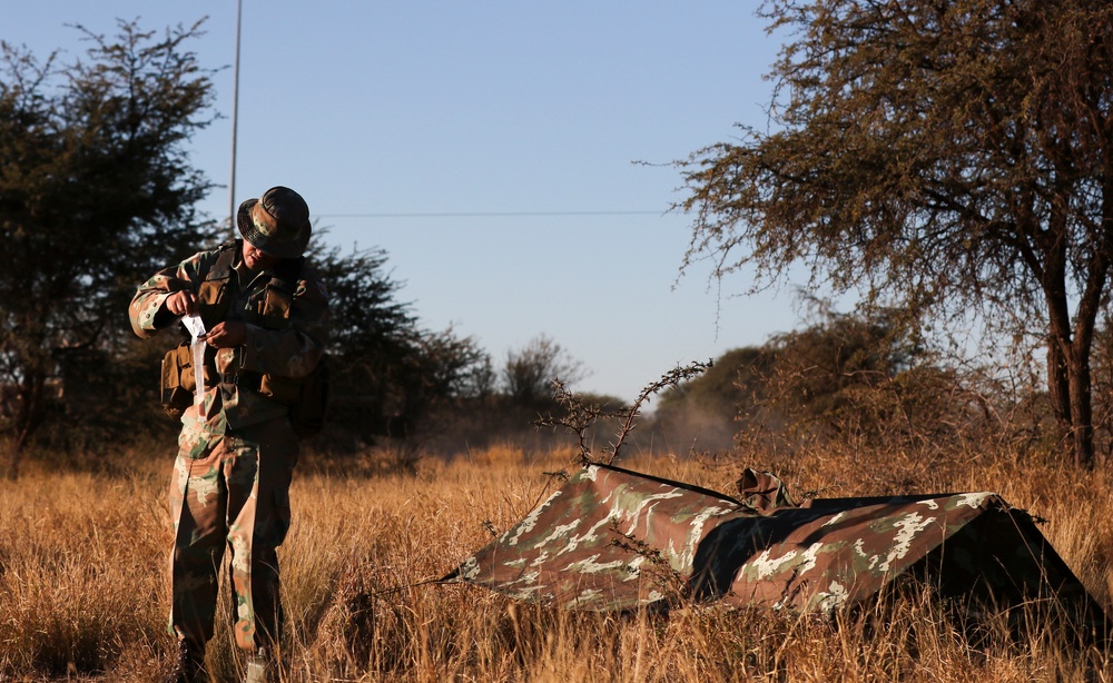 South African troops instruct U.S. Army, Marines in bush craft during Shared Accord ‘17