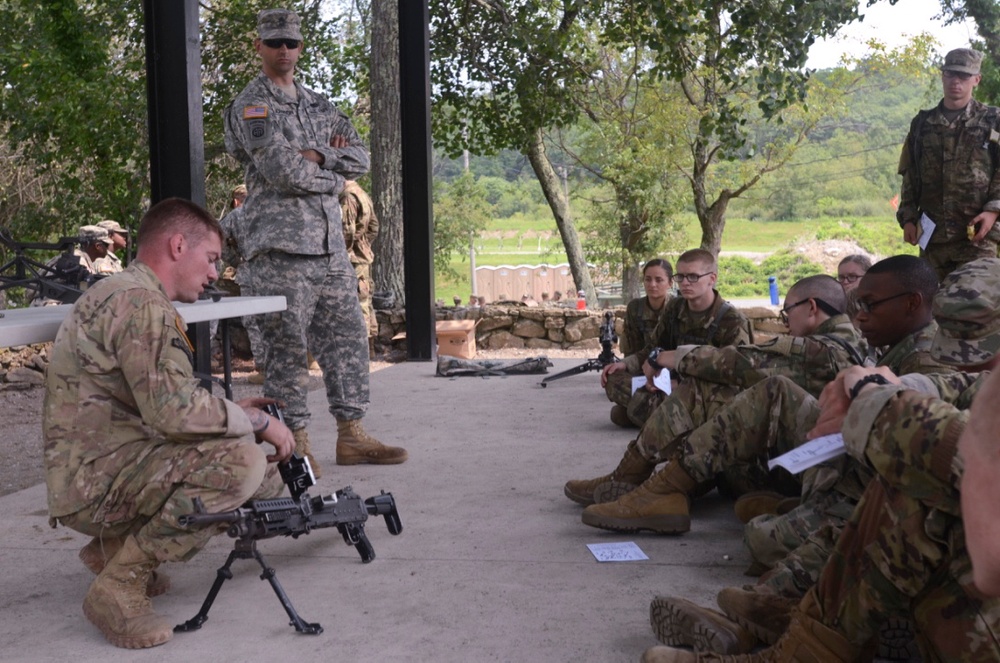 New cadets learn from the best in the Army Reserve