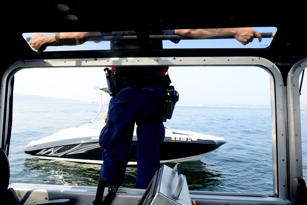 Coast Guard conducts safety, BUI patrols during Seafair 2017