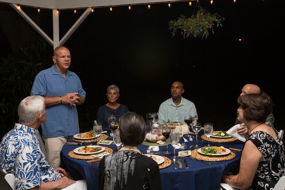 Lt. Gen. Berger hosts dinner for Commandant of the Marine Corps