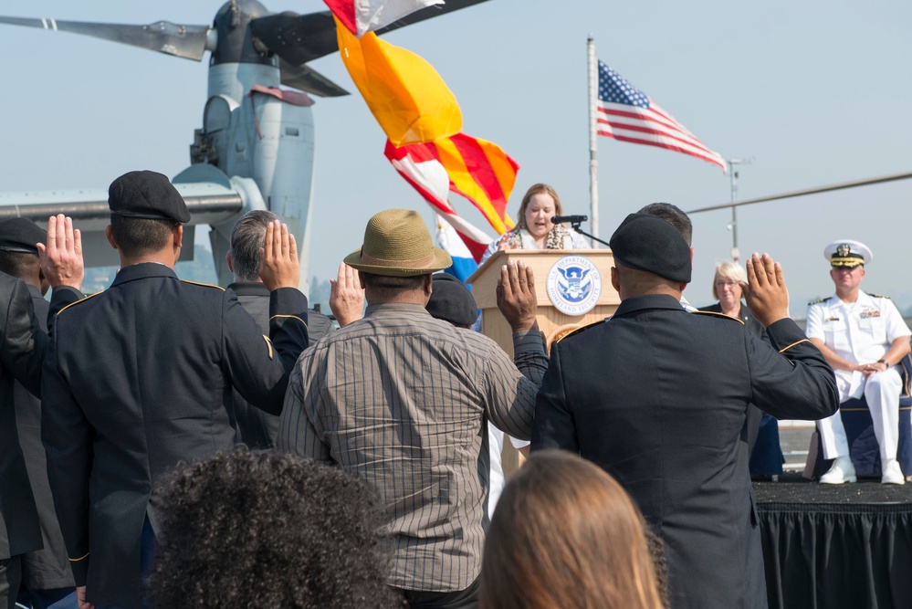 USS Anchorage Hosts Naturalization Ceremony