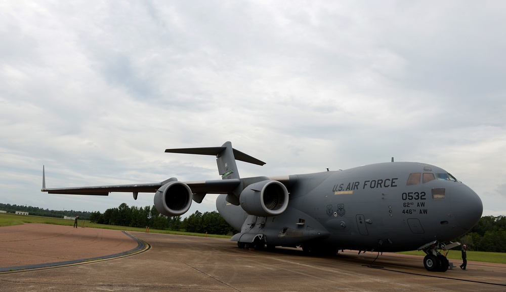Columbus AFB enjoys C-17 display