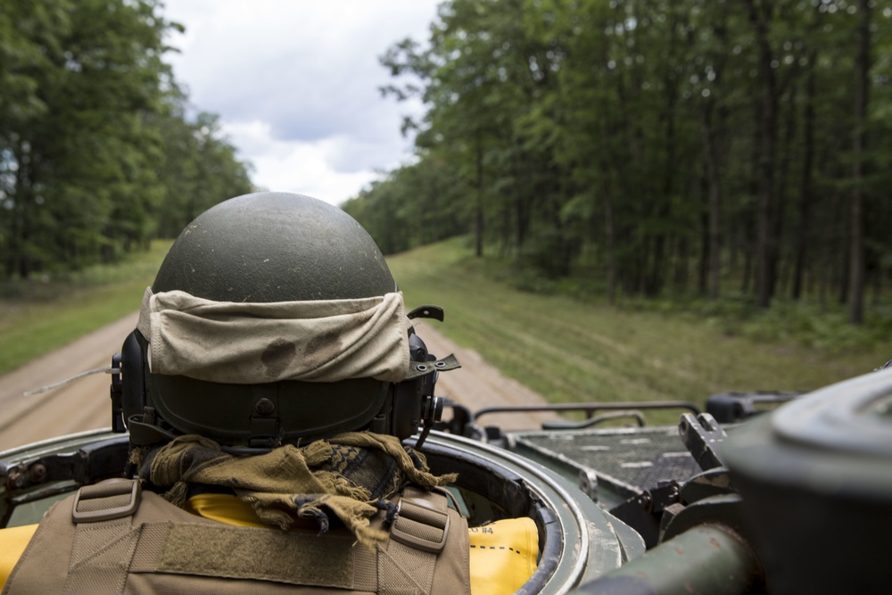 4th AABn Splashes Lake Margrethe during Northern Strike 17