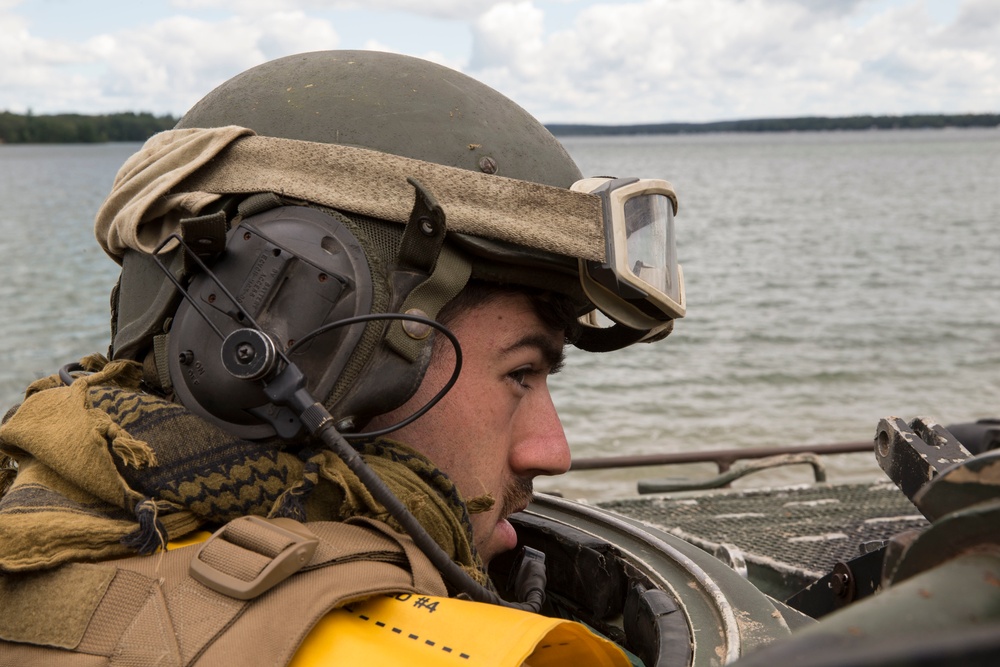 4th AABn Splashes Lake Margrethe during Northern Strike 17